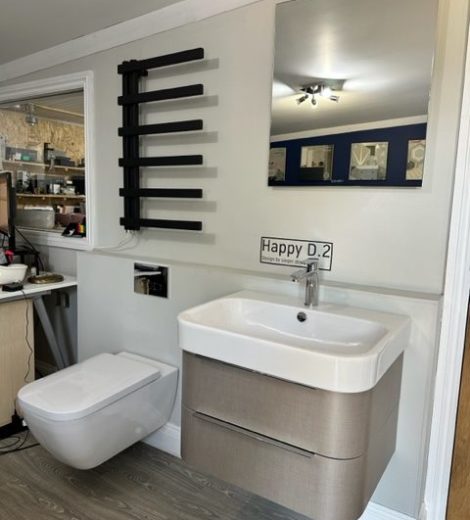 *Ex-display* Duravit Happy D2 Vanity Unit & Wall Hung Toilet