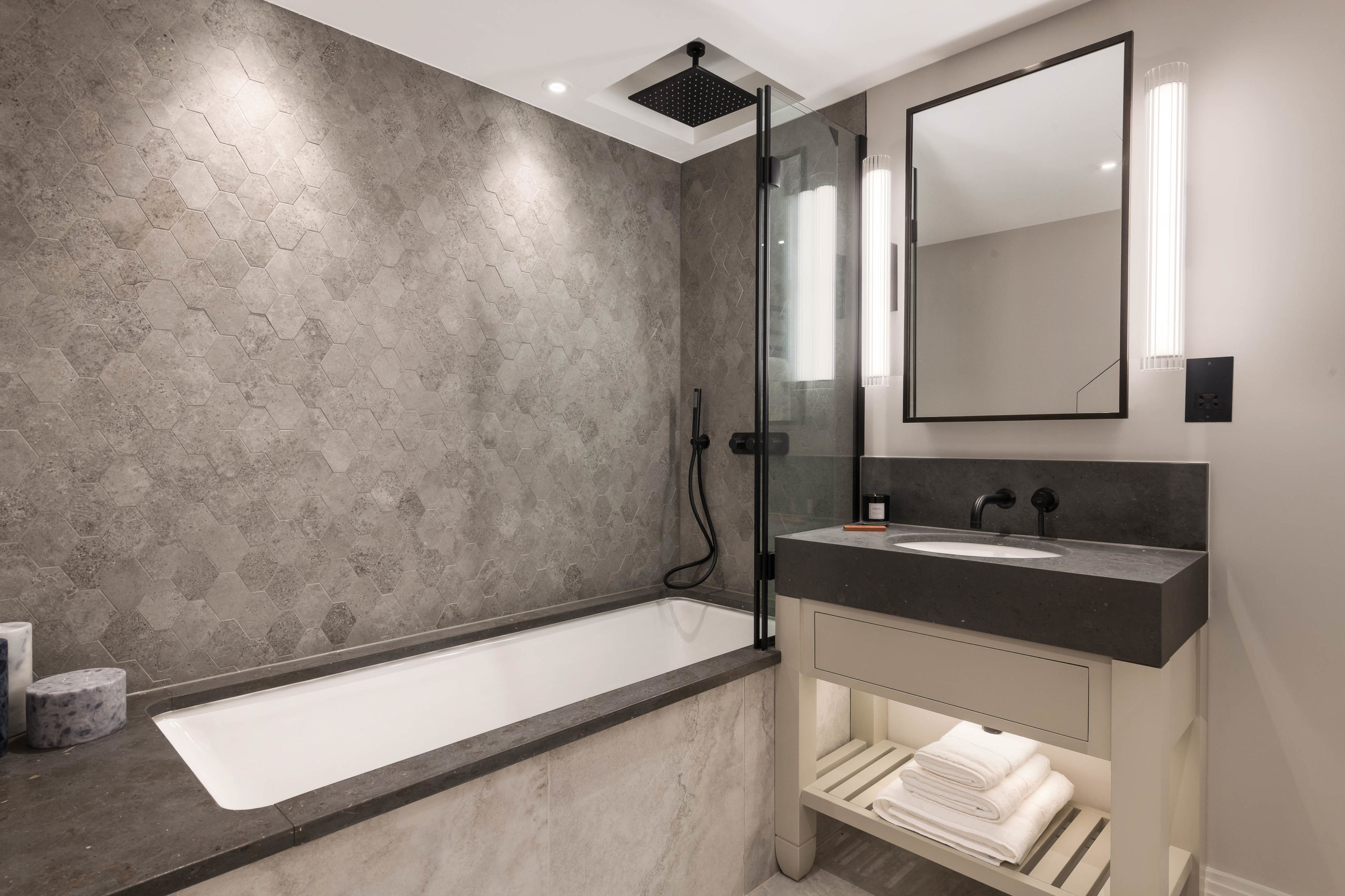 AWinship-5301-16-High